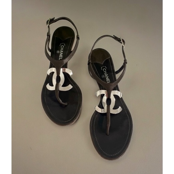 Chanel Logo Plaque Leather Slingback Flip Flop Sandals